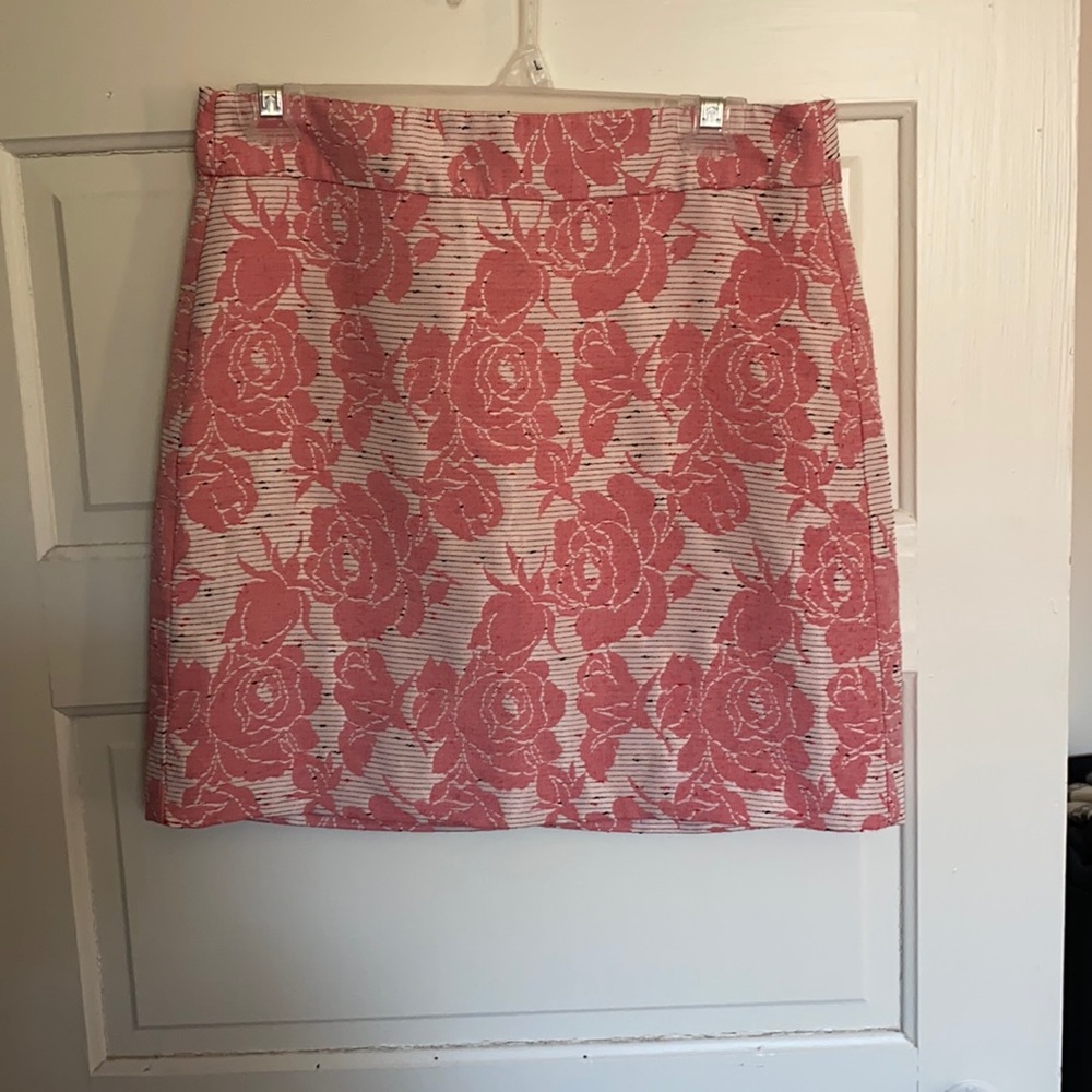LOFT Size 0 Pink Floral Skirt